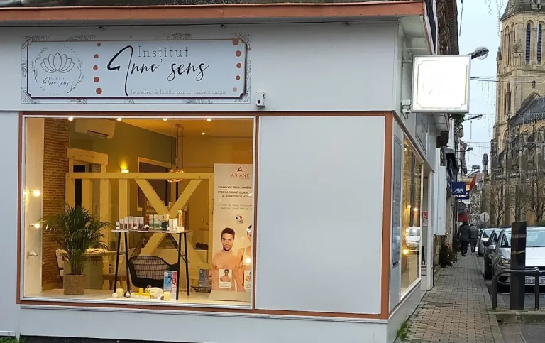 street view of parfaitement Poli location in Institut Inno'sens salon in Bergerac at 41 Rue Sainte Catherine, behind Notre Dame church